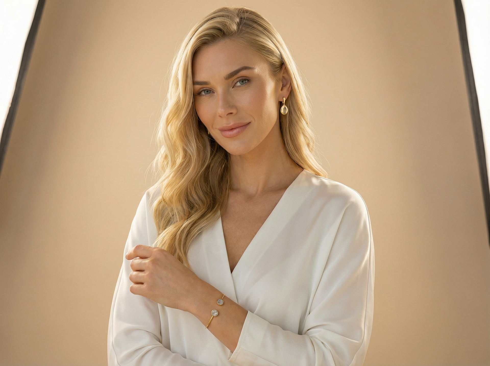 MOON CUFF BRACELET | 18 KARAT GOLD